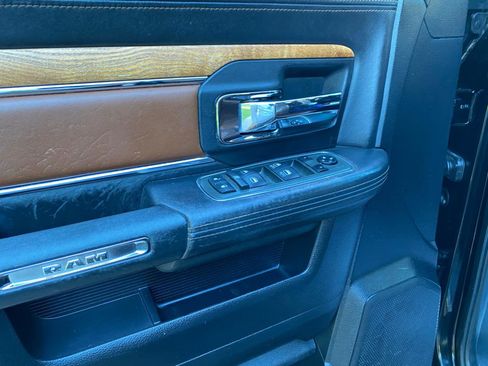 Used 2014 RAM 2500 Longhorn w/ Convenience Group AWD/4WD image 25