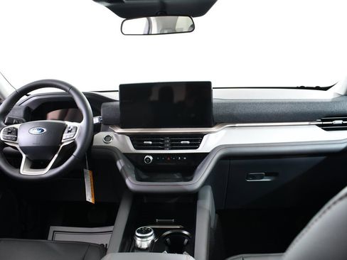 New 2025 Ford Explorer Active w/ Active Comfort Package image 7