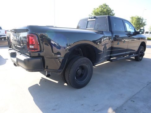 New 2026 RAM 3500 Tradesman AWD/4WD image 20