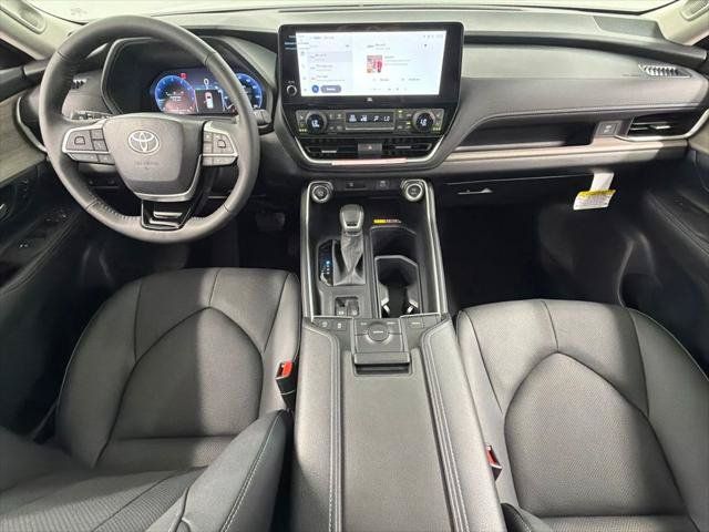 Certified 2026 Toyota Grand Highlander FWD image 38