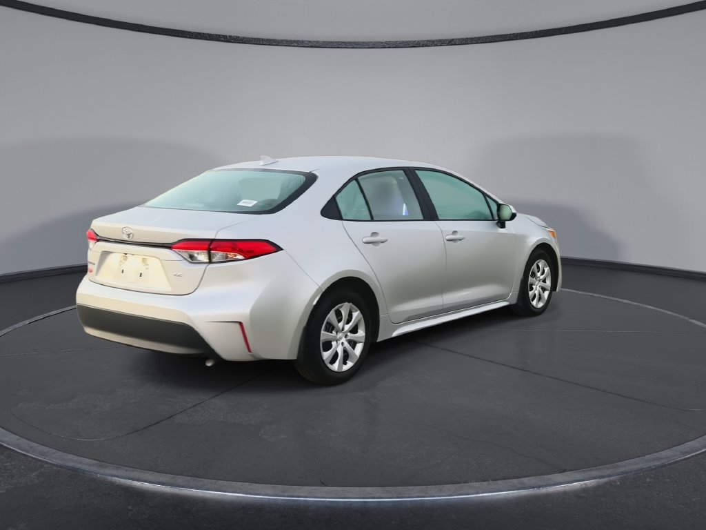 Certified 2025 Toyota Corolla LE FWD image 8