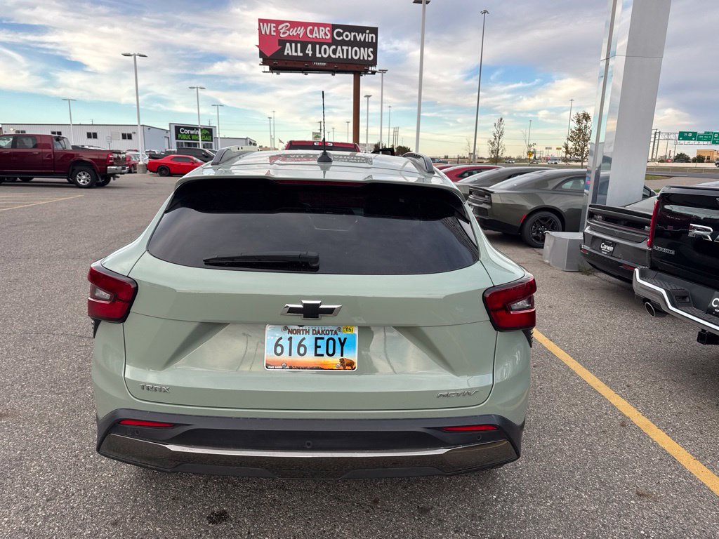 Used 2025 Chevrolet Trax ACTIV w/ Driver Confidence Package FWD image 6