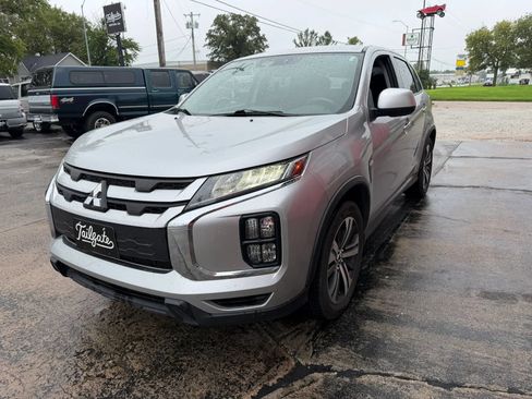Used 2022 Mitsubishi Outlander Sport ES AWD/4WD image 4