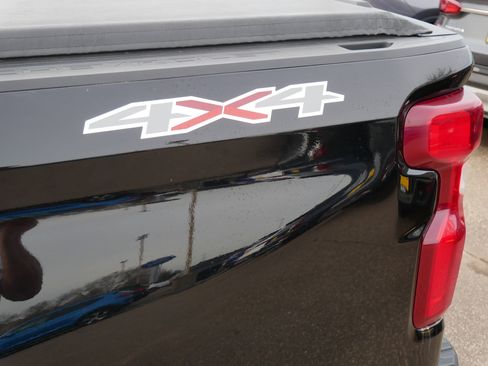 Used 2019 Chevrolet Silverado 1500 LTZ w/ LTZ Plus Package AWD/4WD image 18