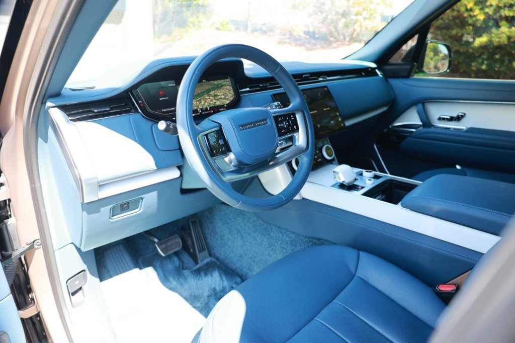 Used 2023 Land Rover Range Rover SV AWD/4WD image 19