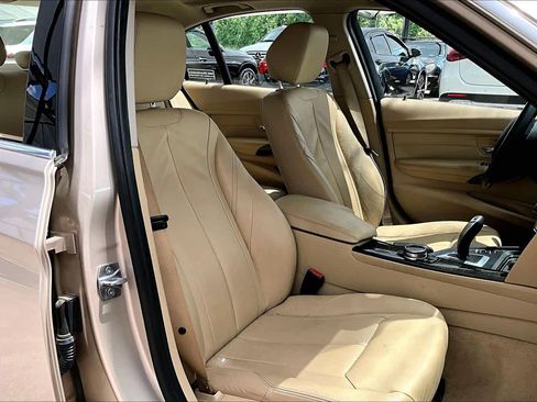 Used 2014 BMW 328i Sedan RWD image 9