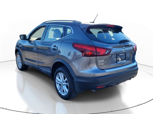 Used 2018 Nissan Rogue Sport SV image 5