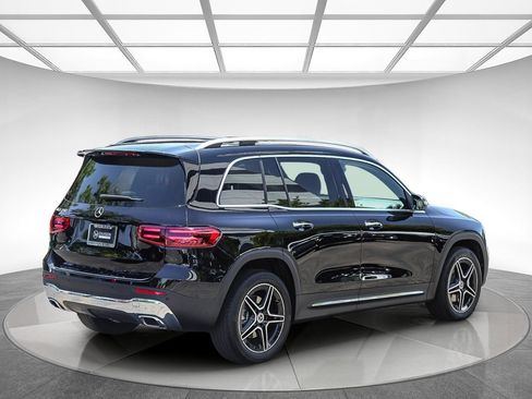 Certified 2026 Mercedes-Benz GLB 250 image 4