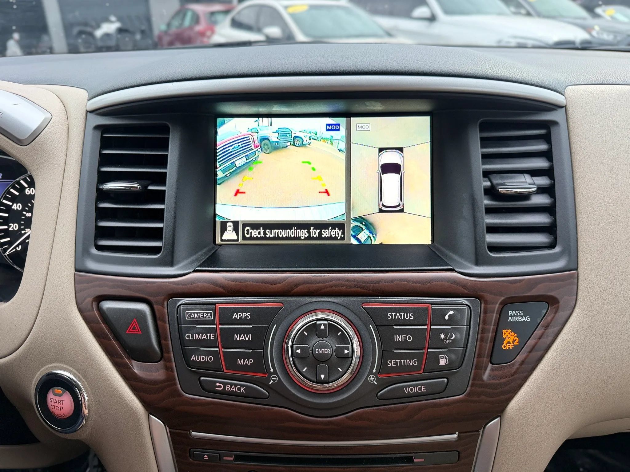 Used 2020 Nissan Pathfinder Platinum AWD/4WD image 39