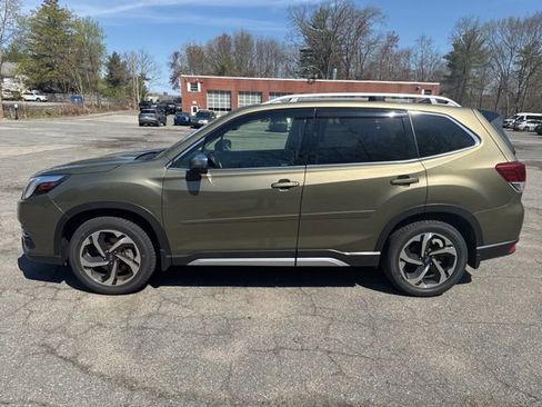 Used 2024 Subaru Forester Touring AWD/4WD image 6