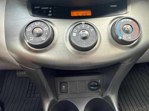 Used 2012 Toyota RAV4 4WD w/ Value Pkg image 26