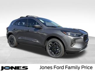 New 2026 Ford Escape Platinum w/ Premium Technology Package 360° Tour