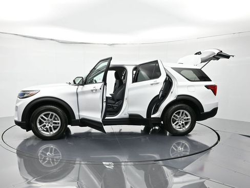 New 2026 Ford Explorer Active image 28