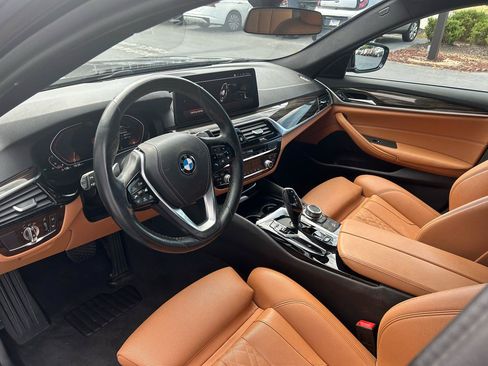 Used 2022 BMW 530i xDrive AWD/4WD image 10