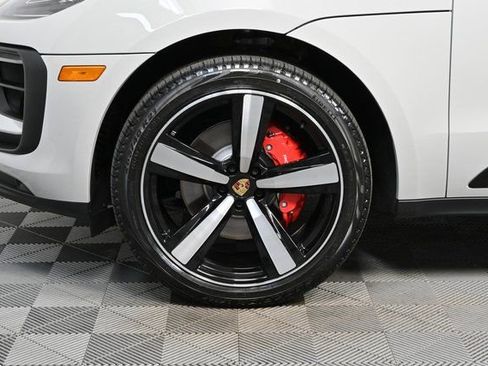 New 2026 Porsche Macan S image 38