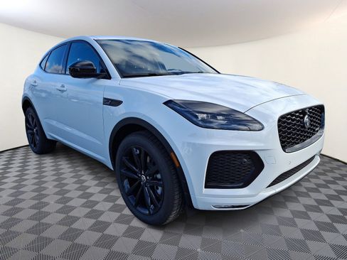 New 2024 Jaguar E-PACE R-Dynamic SE image 5