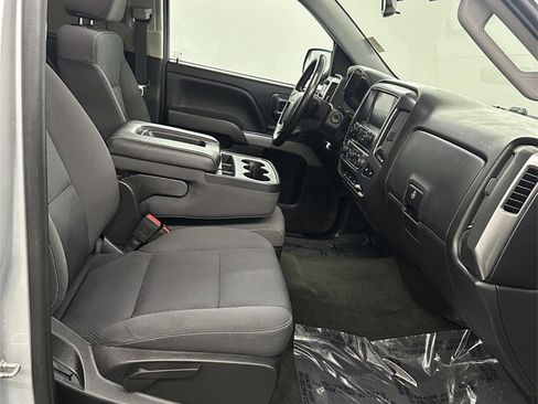 Used 2018 Chevrolet Silverado 1500 LT w/ All Star Edition image 34