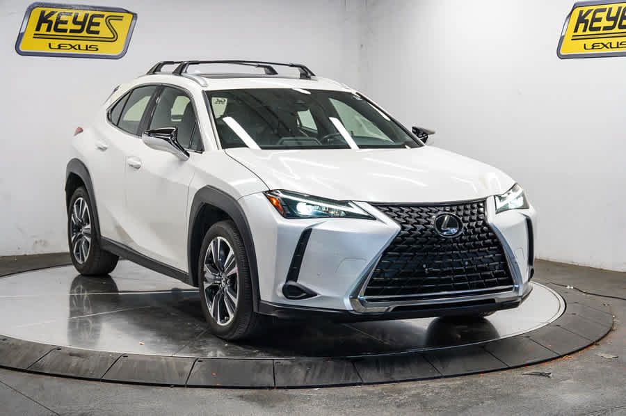 Used 2024 Lexus UX 250h FWD image 5