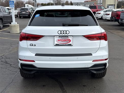 Used 2023 Audi Q3 2.0T Premium Plus w/ Premium Plus Package image 10
