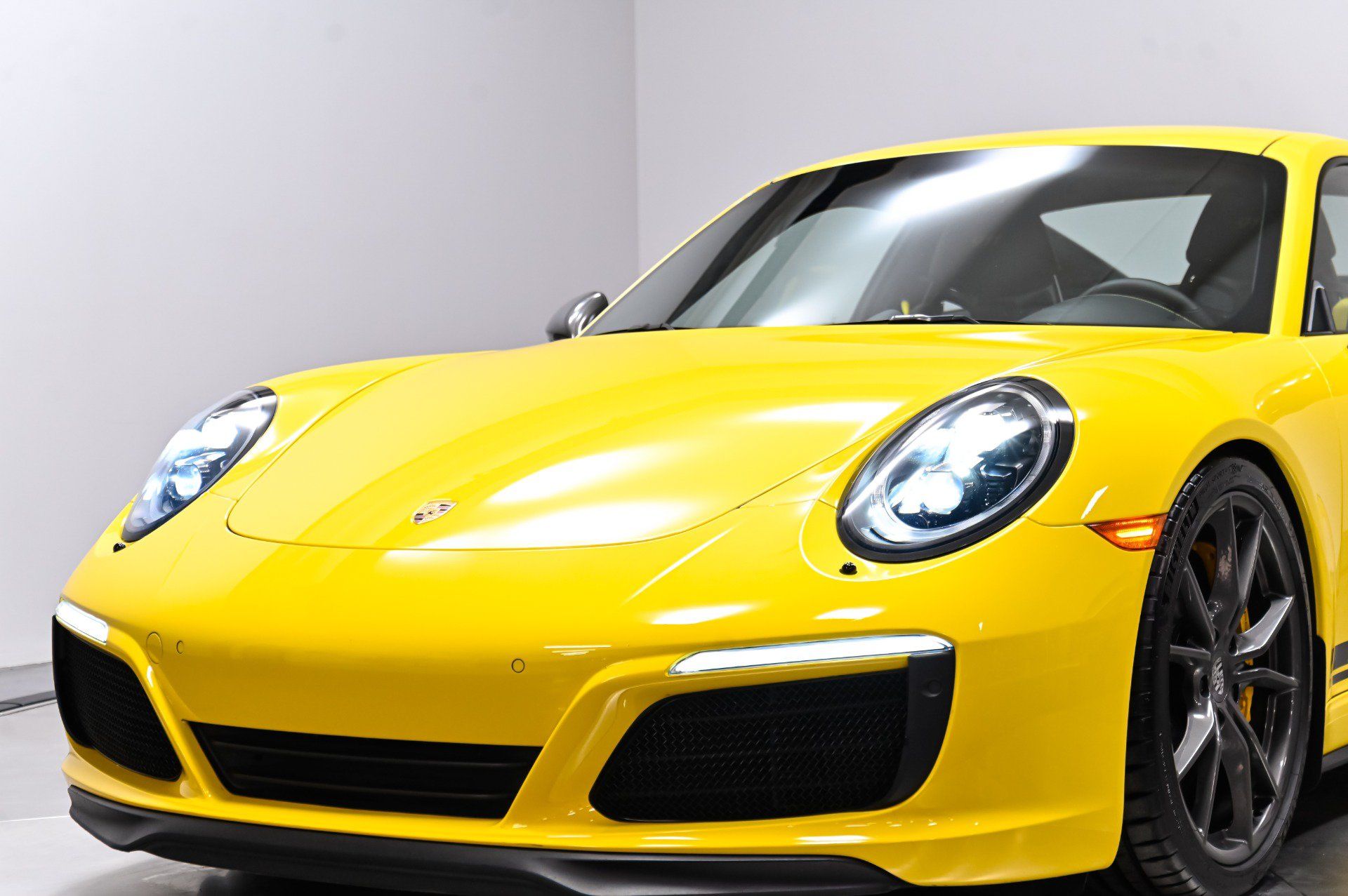 Used 2018 Porsche 911 Carrera T RWD image 63