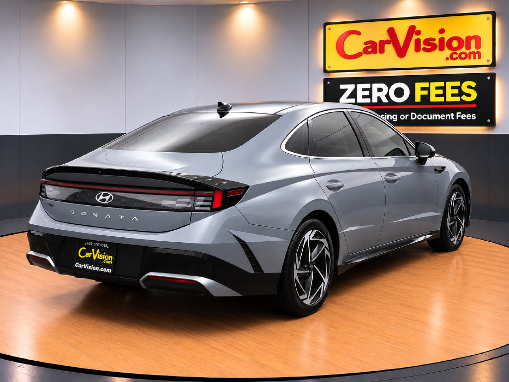 Used 2025 Hyundai Sonata SEL FWD image 3