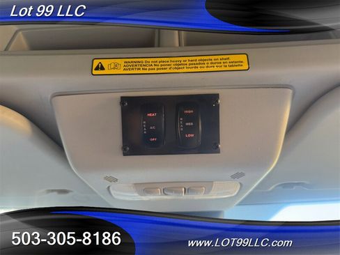 Used 2018 Ford Transit 250 148 Medium Roof RWD image 26