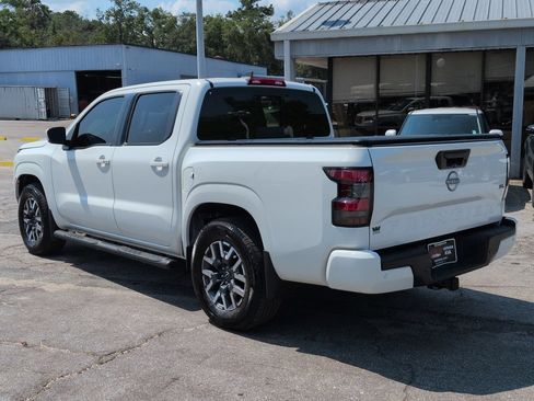 Used 2024 Nissan Frontier SL w/ Technology Package RWD image 7