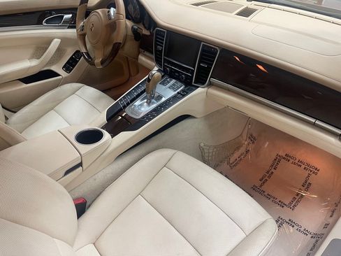 Used 2010 Porsche Panamera S RWD image 29