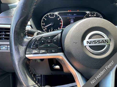 Used 2022 Nissan Altima 2.5 SR FWD image 16