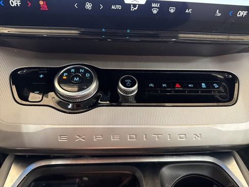 Used 2025 Ford Expedition Max Active image 40