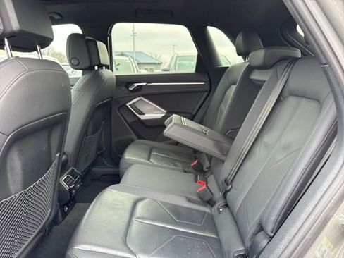 Used 2023 Audi Q3 2.0T Premium image 9
