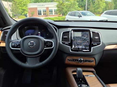 Certified 2023 Volvo XC90 T8 Plus w/ Protection Package Premier image 13