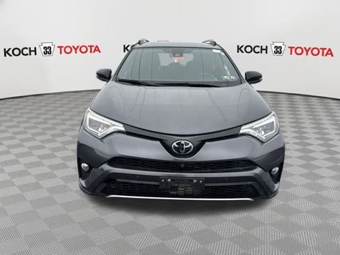 Used 2018 Toyota RAV4 SE w/ Advanced Technology Package image 2