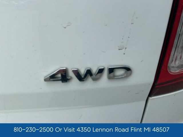 Used 2015 Ford Explorer XLT w/ Equipment Group 202B AWD/4WD image 31