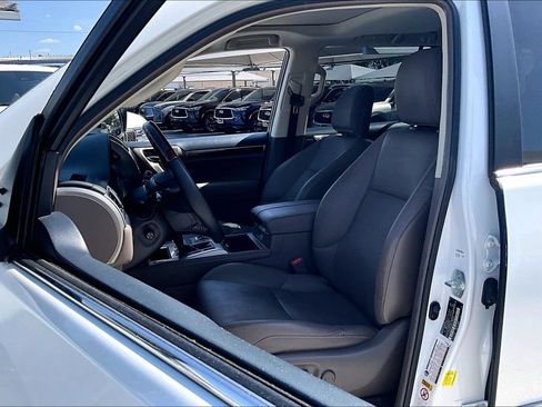 Used 2018 Lexus GX 460 Premium w/ Premium Package AWD/4WD image 34