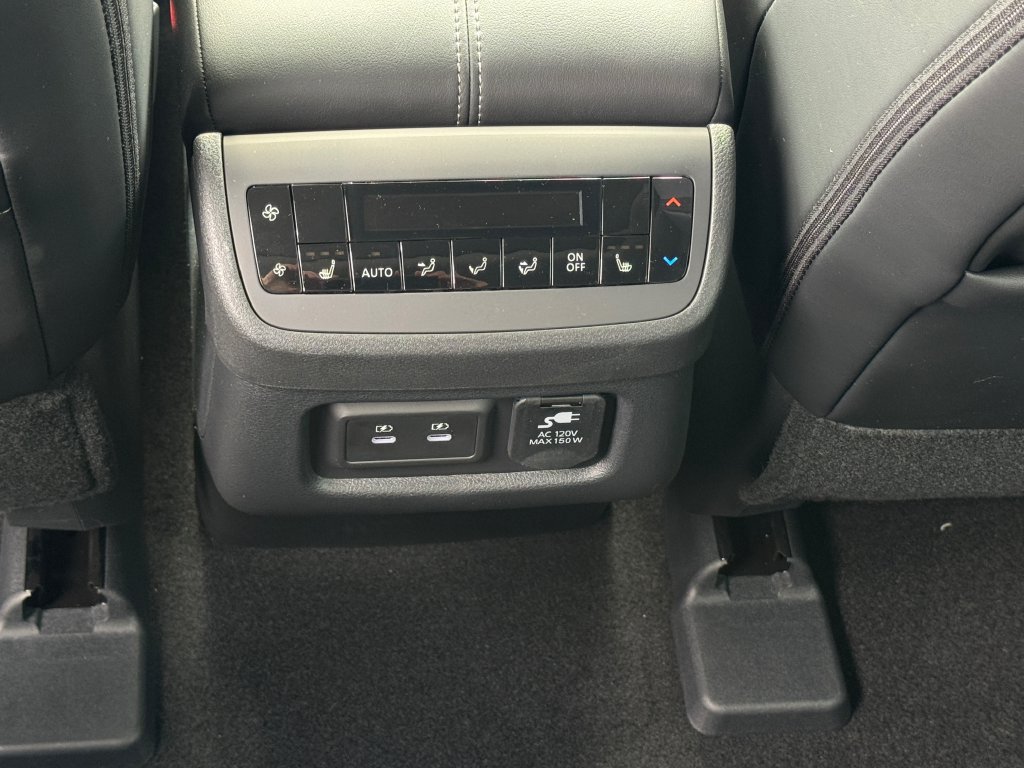 New 2026 Nissan Pathfinder Platinum AWD/4WD image 23