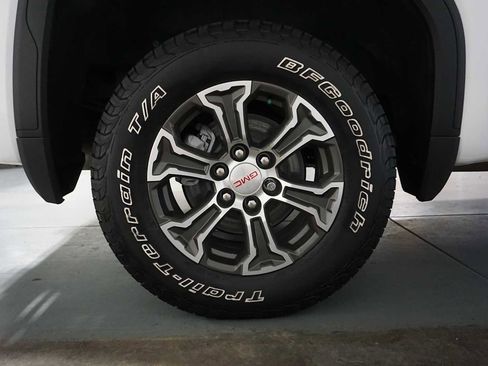 Used 2022 GMC Sierra 1500 SLT image 10