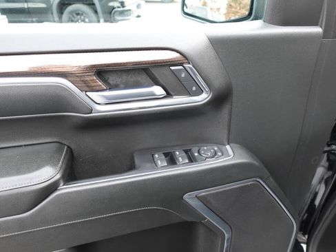 Used 2024 Chevrolet Silverado 1500 RST AWD/4WD image 18