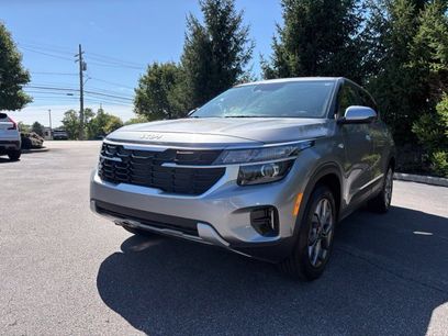 Used 2024 Kia Seltos LX
