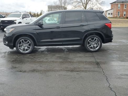 Used 2023 Honda Passport EX-L image 4