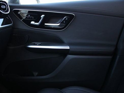 New 2025 Mercedes-Benz GLC 350e 4MATIC image 30