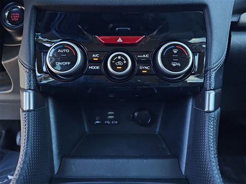 Used 2022 Subaru Forester Limited w/ Popular Package #3 image 25