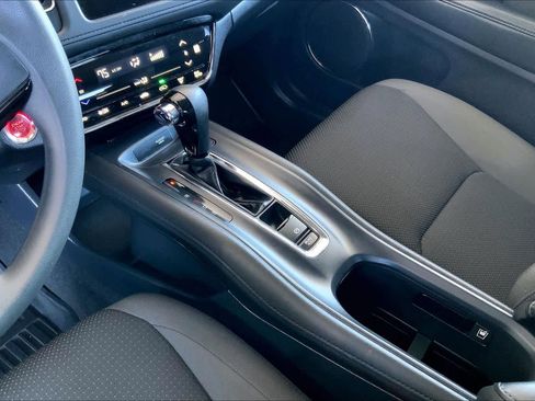 Used 2022 Honda HR-V EX image 17