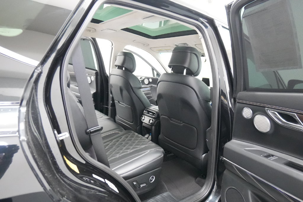 Used 2023 Genesis GV80 3.5T w/ Prestige Package AWD/4WD image 33