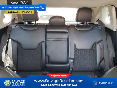 Used 2019 Jeep Compass Trailhawk AWD/4WD image 13