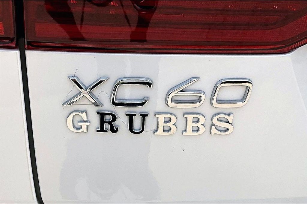 Certified 2026 Volvo XC60 B5 Ultra AWD/4WD image 43