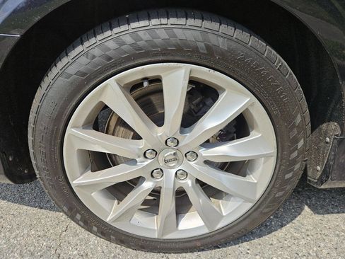 Used 2017 Volvo S90 T6 Inscription w/ Vision Package image 26