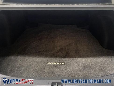 Used 2020 Toyota Corolla SE w/ Carpet Mat Package (TMS) image 23