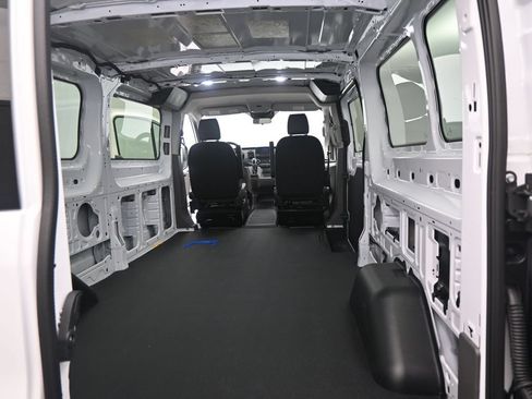 New 2024 Ford Transit 250 Low Roof RWD image 18