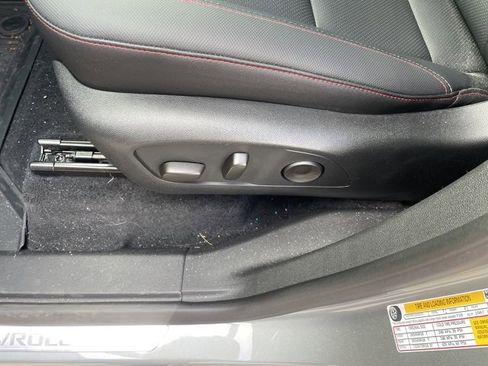 Used 2025 Chevrolet Traverse Z71 w/ Driver Confidence Package image 28